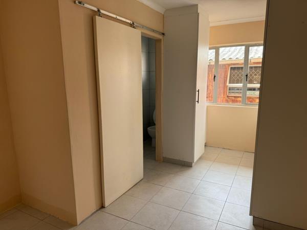 Photo of 3 Bedroom House in Trenance Manor