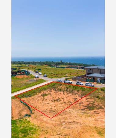 700 m² Land