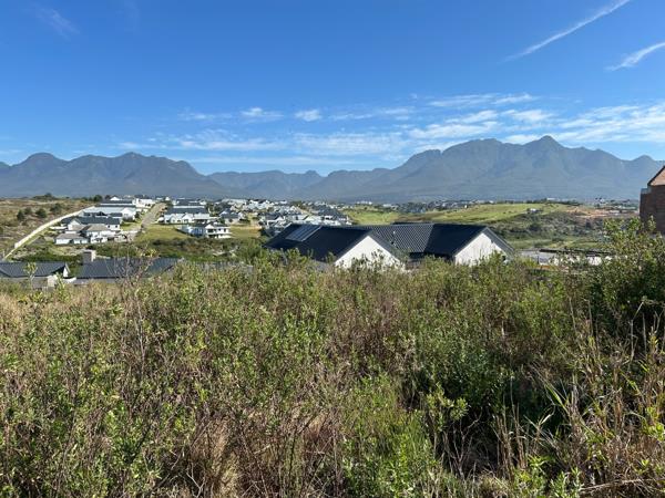 682 m² Land