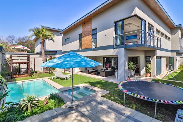 5 Bedroom House
