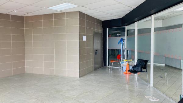 70  m² Commercial space