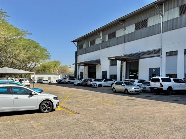 300  m² Industrial space