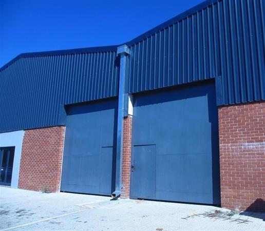 718  m² Industrial space