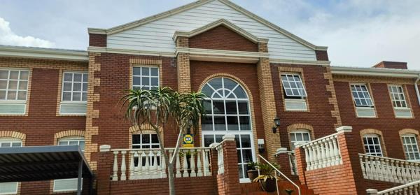 298  m² Commercial space