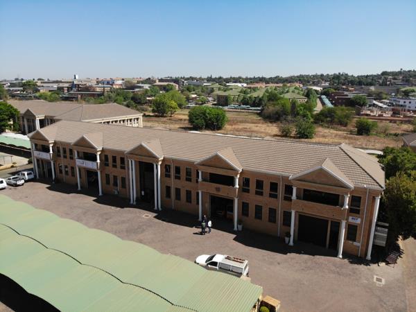 1 622  m² Office Space