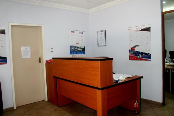 210  m² Commercial space