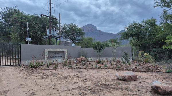9 858 m² Land