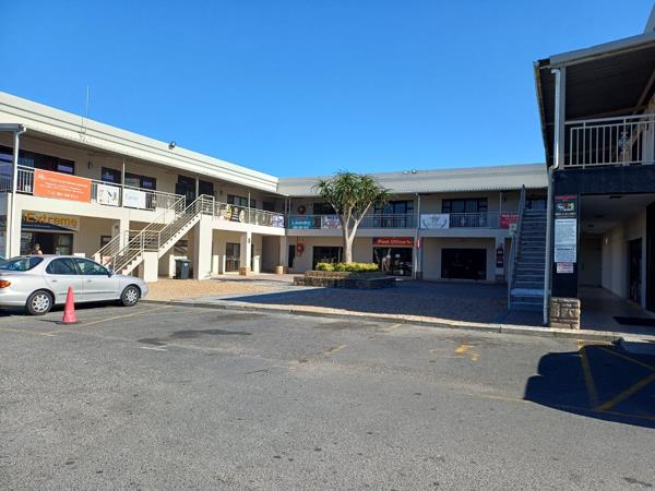 370  m² Retail Space