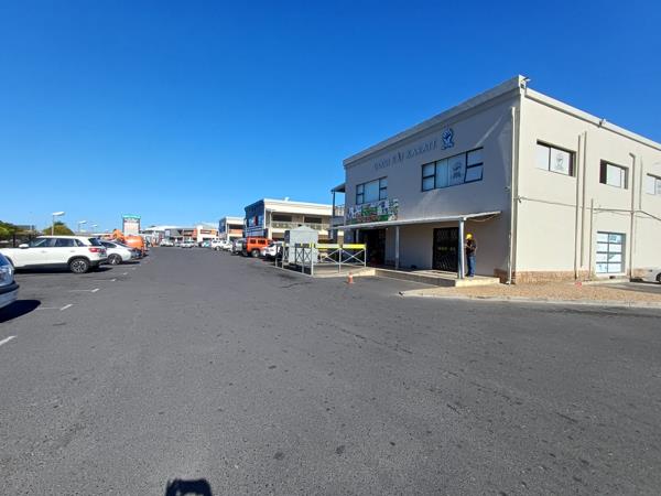 250  m² Retail Space