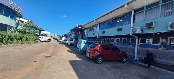 745 m² Industrial space