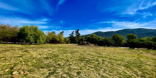 2 973 m² Land