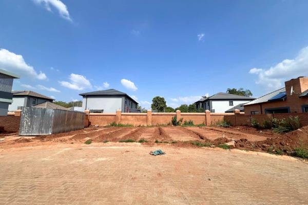 378 m² Land