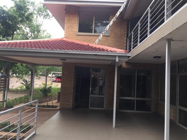 125  m² Commercial space