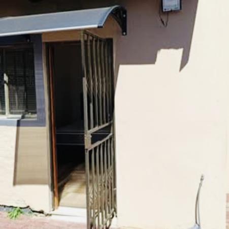 1 Bedroom Garden Cottage