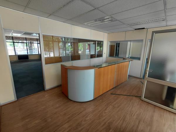 210  m² Commercial space