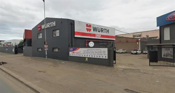 332  m² Industrial space