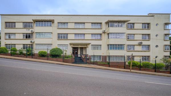 2.5 Bedroom Apartment