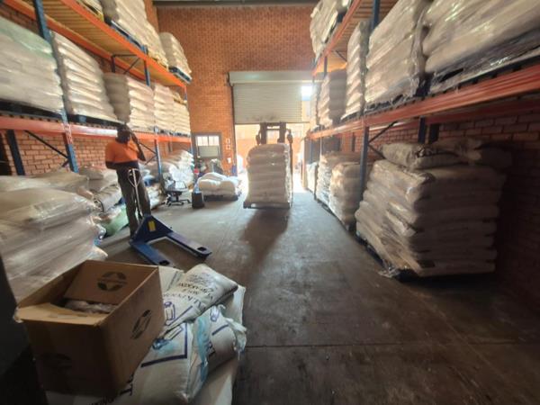 193  m² Industrial space