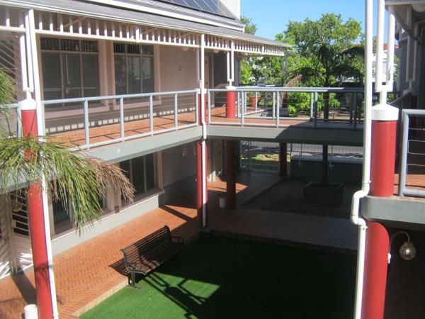 52  m² Commercial space