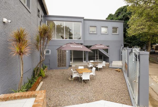 150  m² Commercial space