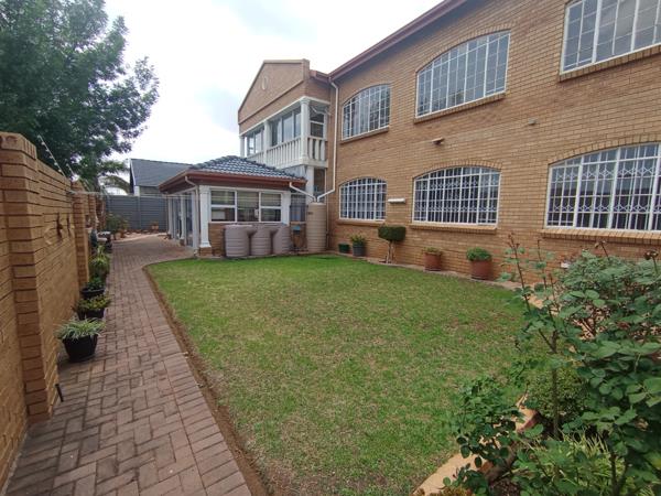 4 Bedroom Townhouse