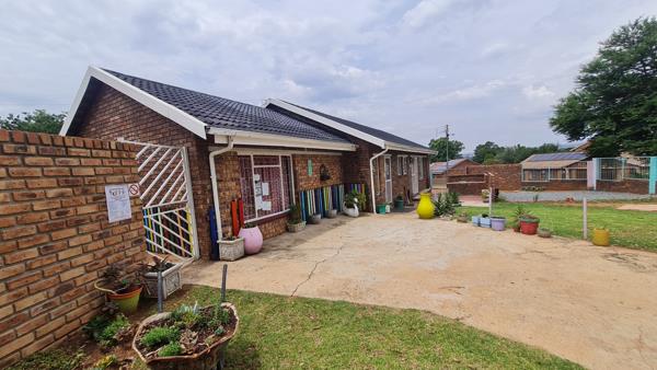 200 m² Commercial space