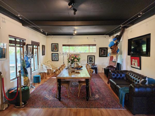 316  m² Commercial space