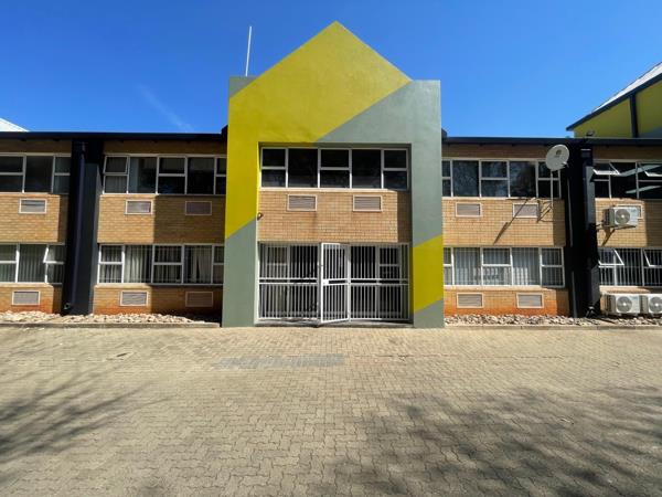 555  m² Industrial space