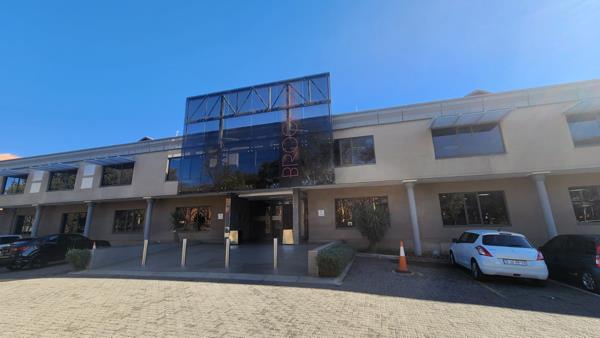 276  m² Commercial space