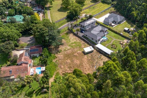 2 533 m² Land