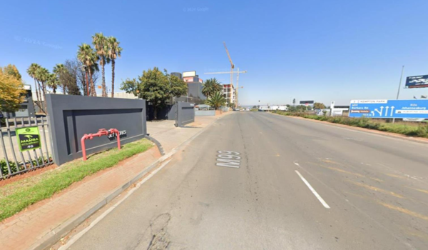 130  m² Commercial space