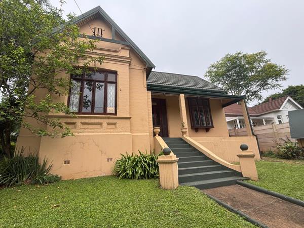 275  m² Commercial space