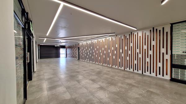 34  m² Retail Space