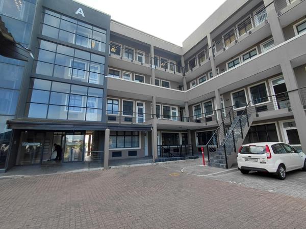 150  m² Commercial space