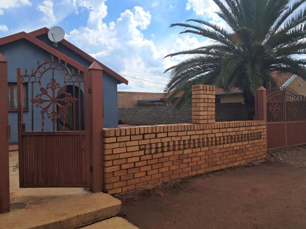 2 Bedroom House