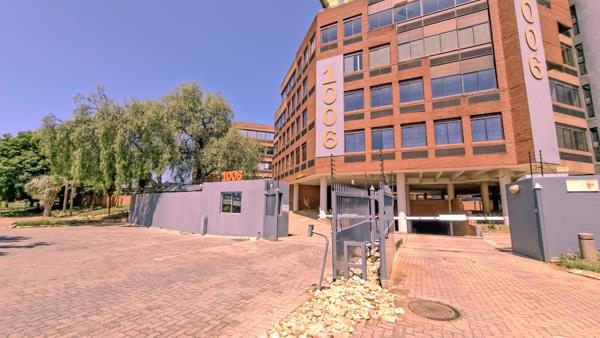 1 076 m² Office Space