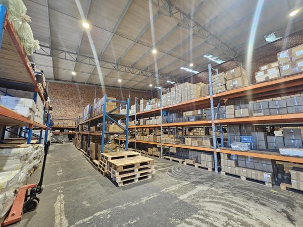 600  m² Industrial space
