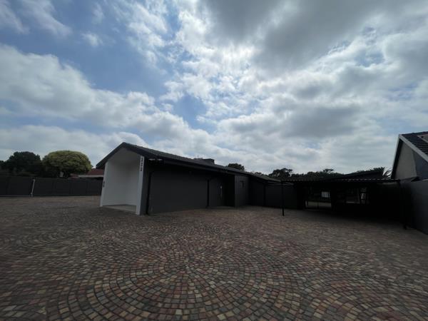 200  m² Commercial space