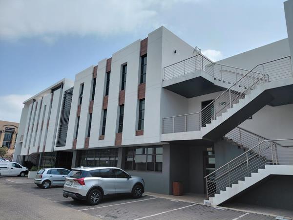 190  m² Commercial space