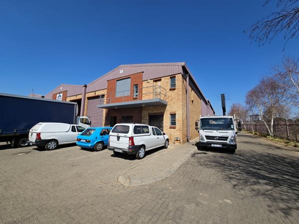 328  m² Industrial space