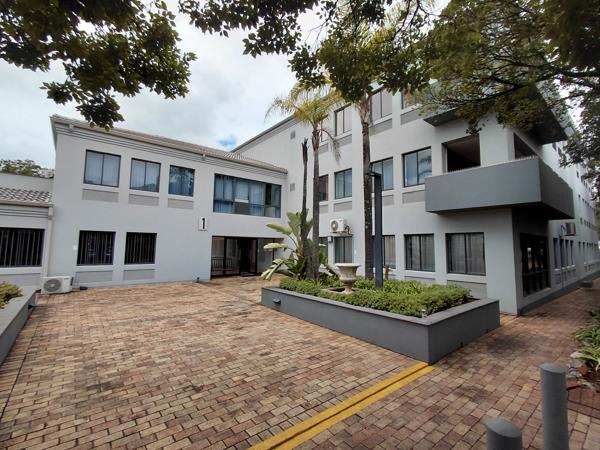 61  m² Commercial space