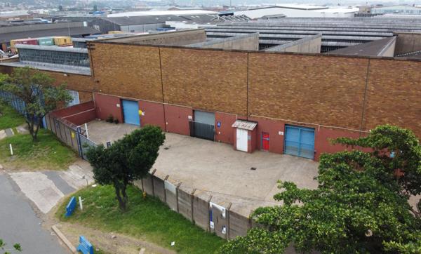 624  m² Industrial space