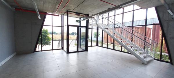 1 765 m² Industrial space