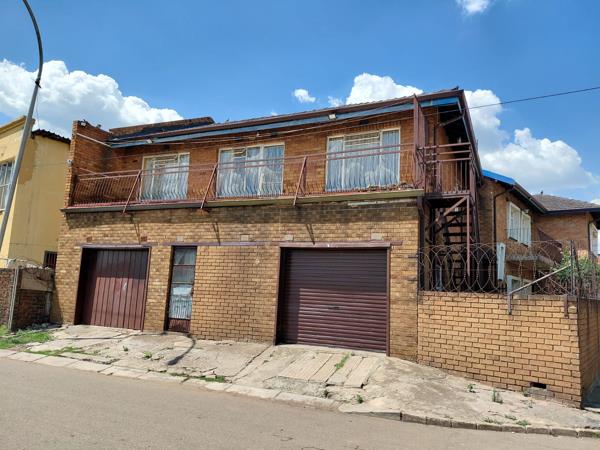 8 Bedroom House