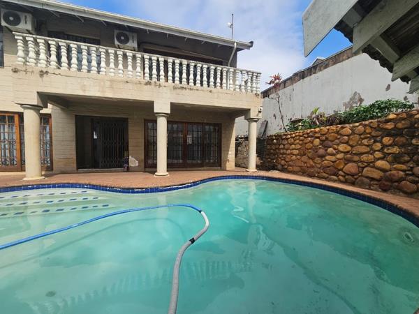 4 Bedroom Townhouse