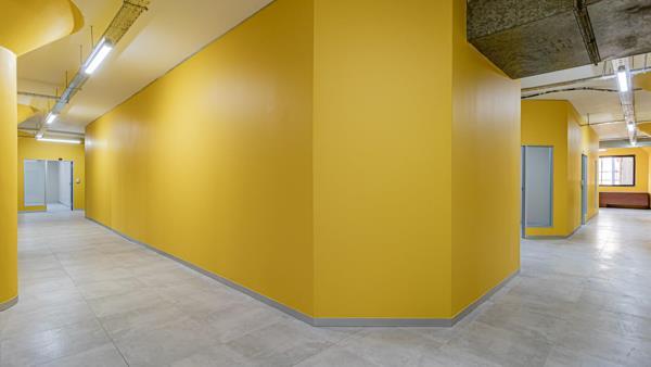 58  m² Commercial space