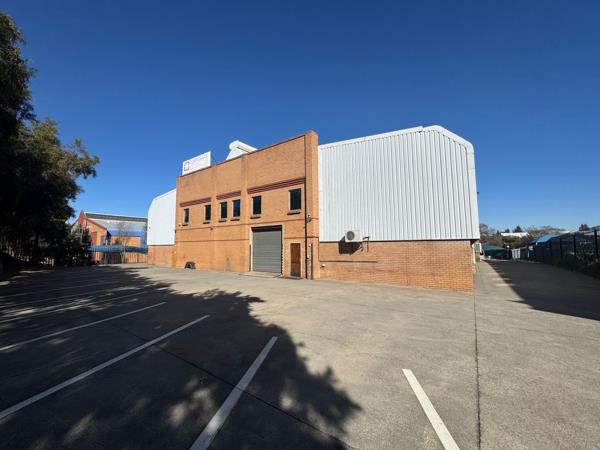 985  m² Industrial space