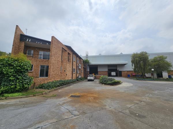 1 618  m² Industrial space