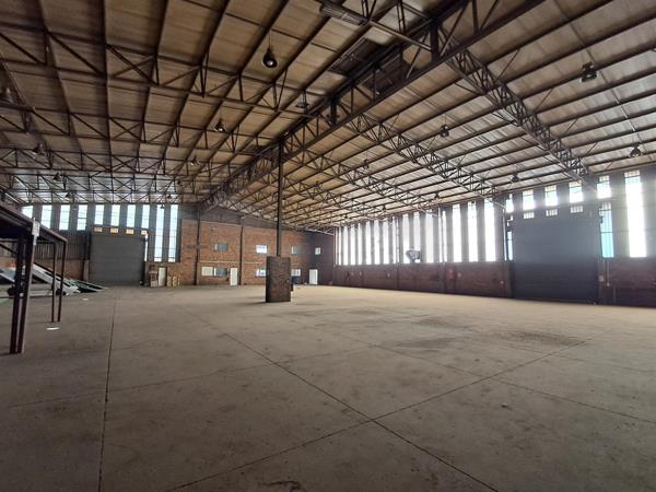 2 175  m² Industrial space