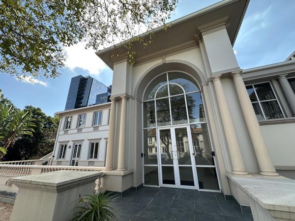 132  m² Commercial space